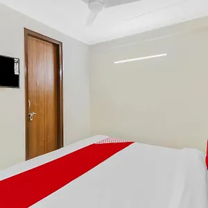 oyo-84610-south-plaza.top-gurgaonhotels.com/